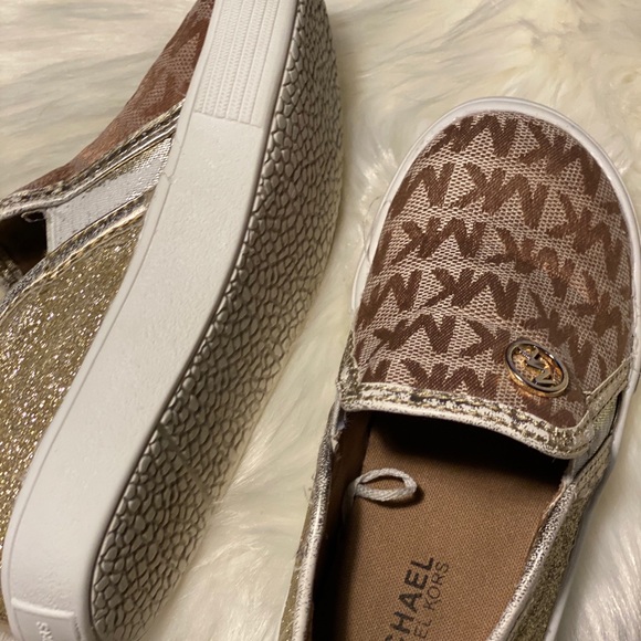 MK Sneakers - Picture 2 of 4